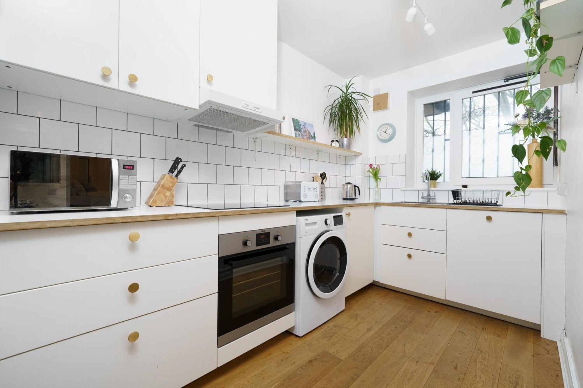 Lovely Apartment In Victoria Park Village London Exterior foto